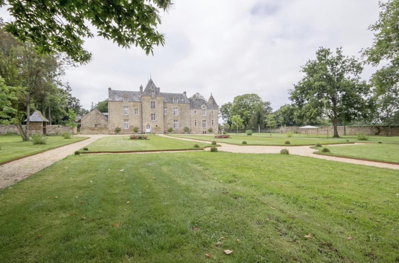 Chateau De Cadouzan Saint-Dolay エクステリア 写真