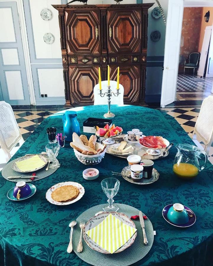 Chateau De Cadouzan Saint-Dolay エクステリア 写真