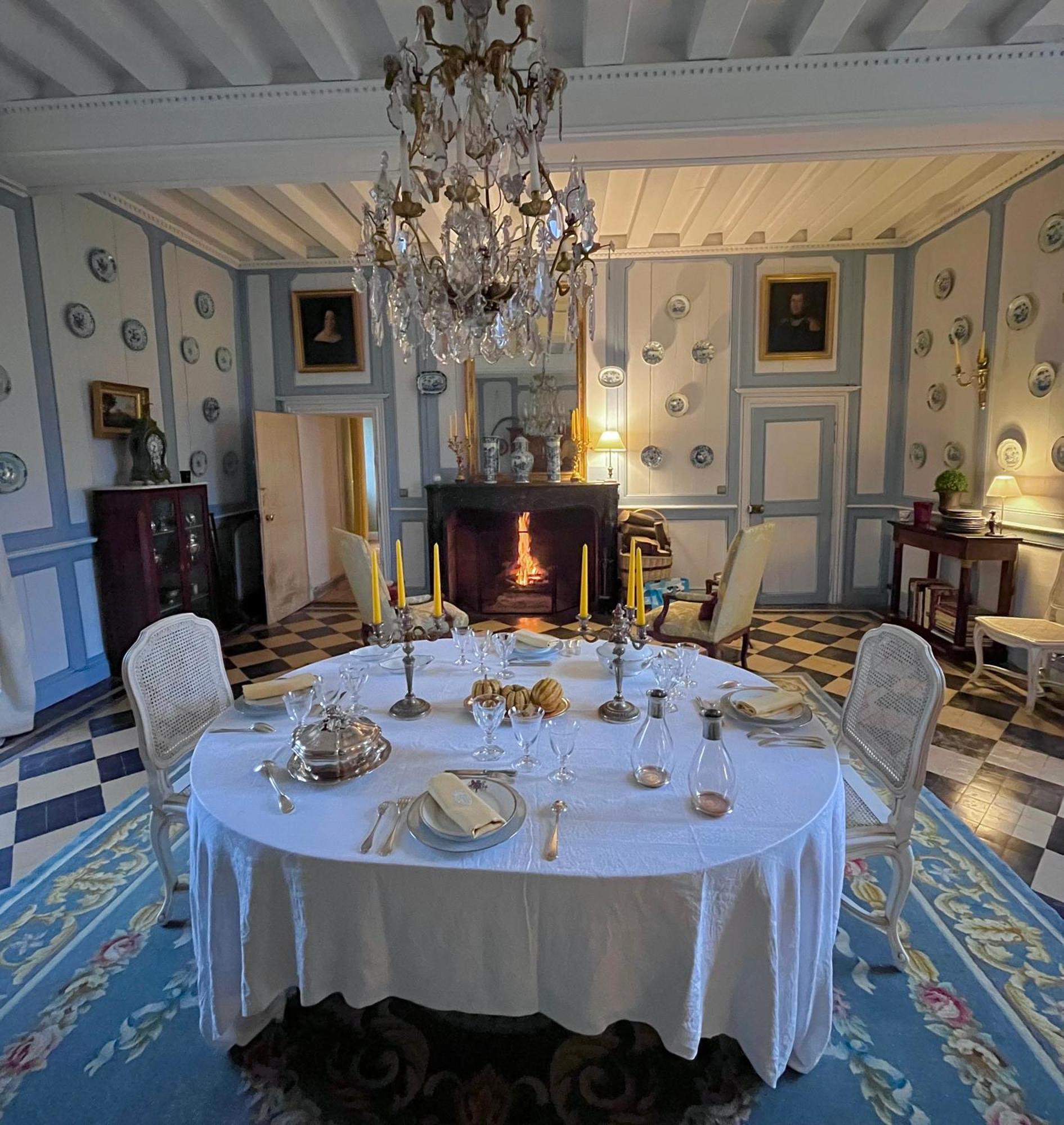 Chateau De Cadouzan Saint-Dolay エクステリア 写真